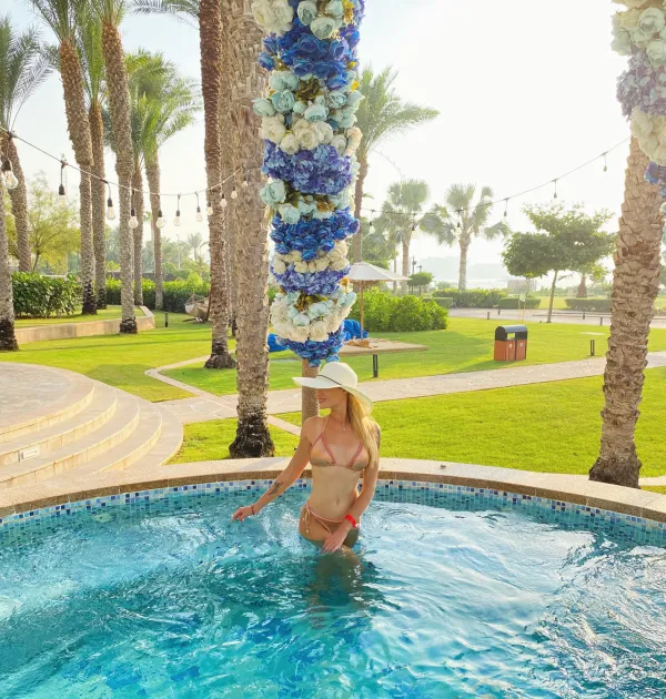 Vicki Avatar Bg