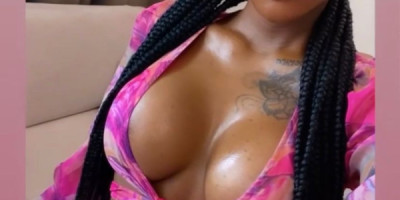 Olá querido Ebony ofereço Anal cachorrinho massagem prazer