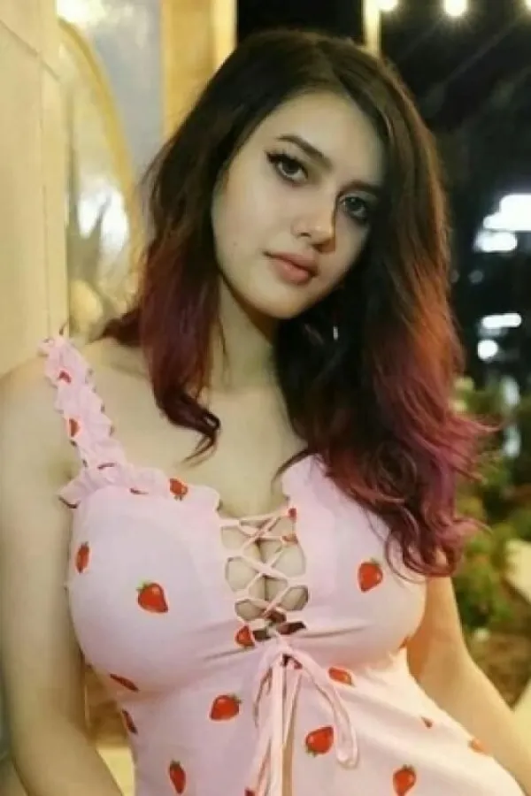 Priya Khan Avatar Bg