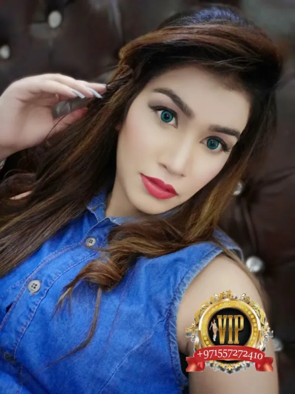 Sana Khan Avatar Bg