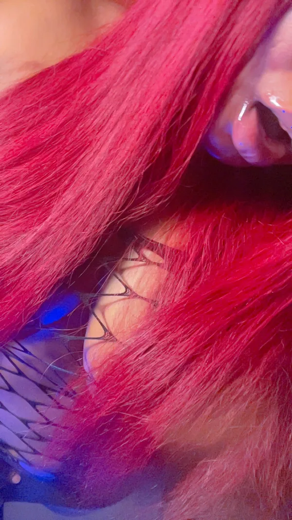 Boosty Elina Avatar Bg