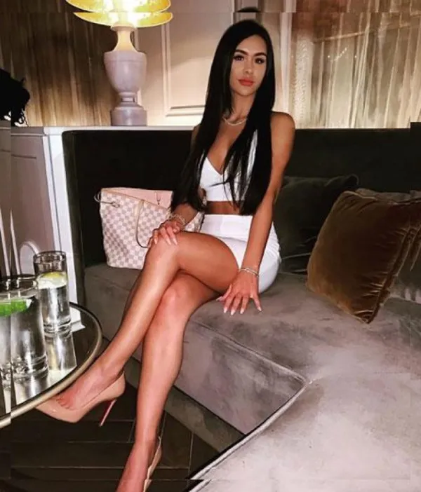 Call Dubai Escorts Avatar Bg