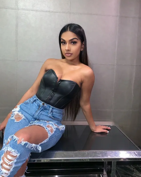 Escortmodels007 Avatar Bg