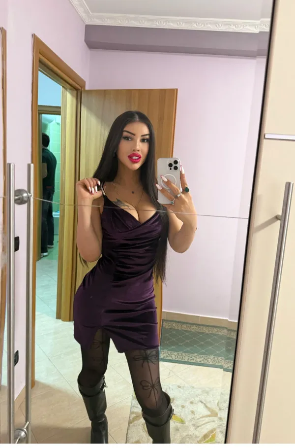 Ayla Avatar Bg