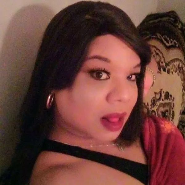 Liset Trans Avatar Bg