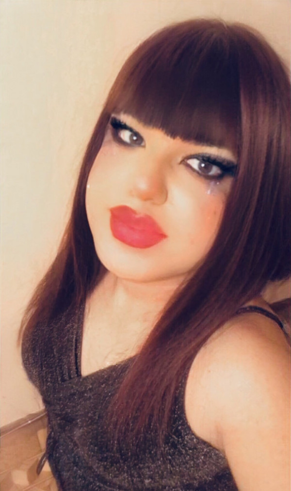 I am Netta a transgender women from Armenia-big-0