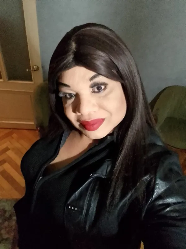 Trans Lisett Avatar Bg