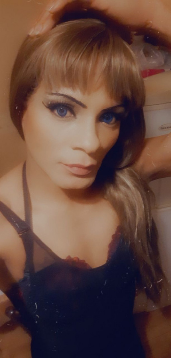 Chica trans en erevan dispuesta a complacer tus fantasías sexuales-big-2