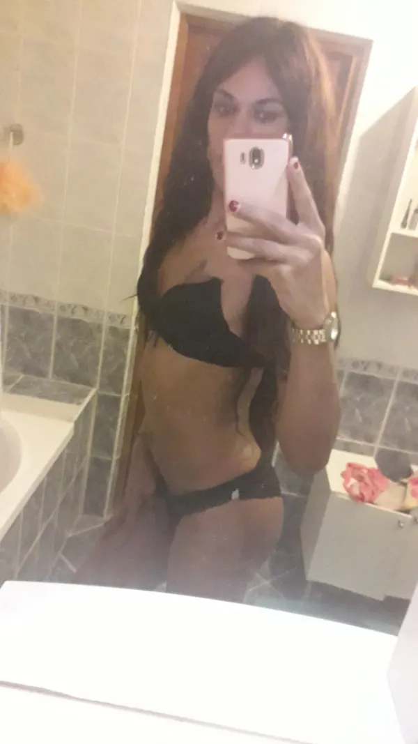 Yessica Avatar Bg