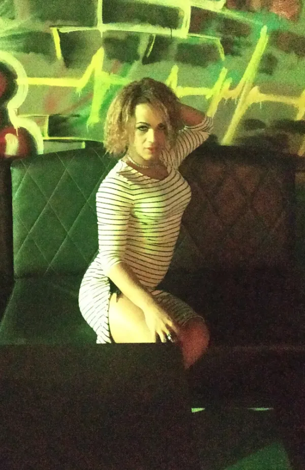 Lia Avatar Bg