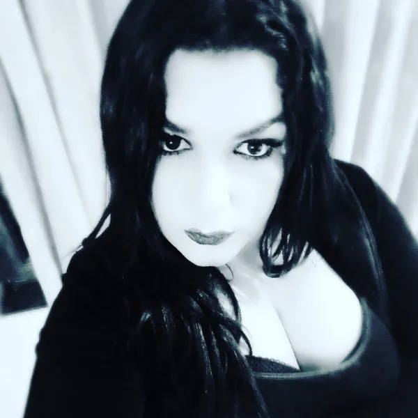 Amanda Avatar Bg