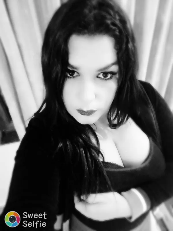 Amanda Avatar Bg