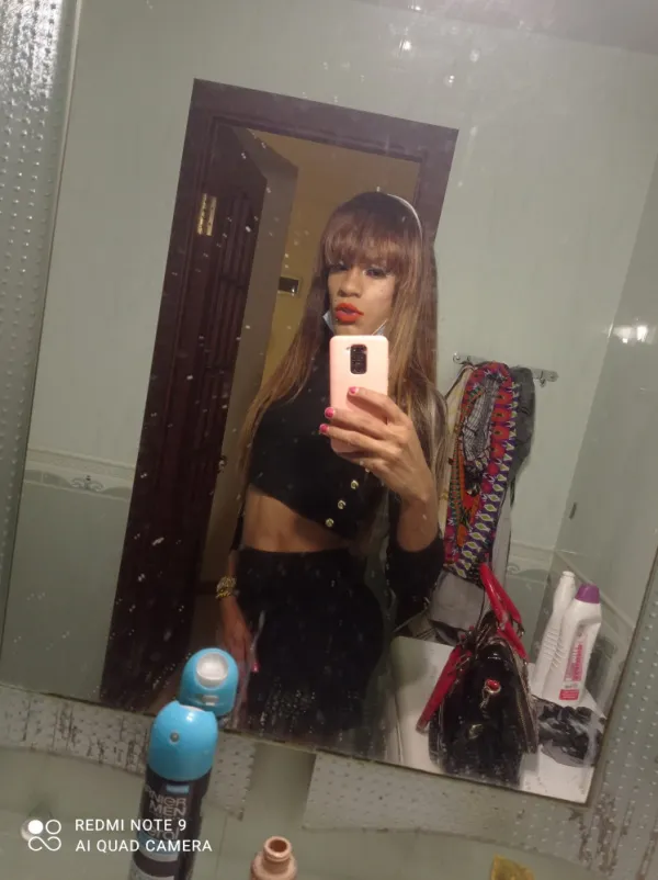 Katerine Avatar Bg