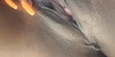 RiOi como esta? Sem receio ligue que sera tudo discreto Vagina limpa e cheirosa Super profissional