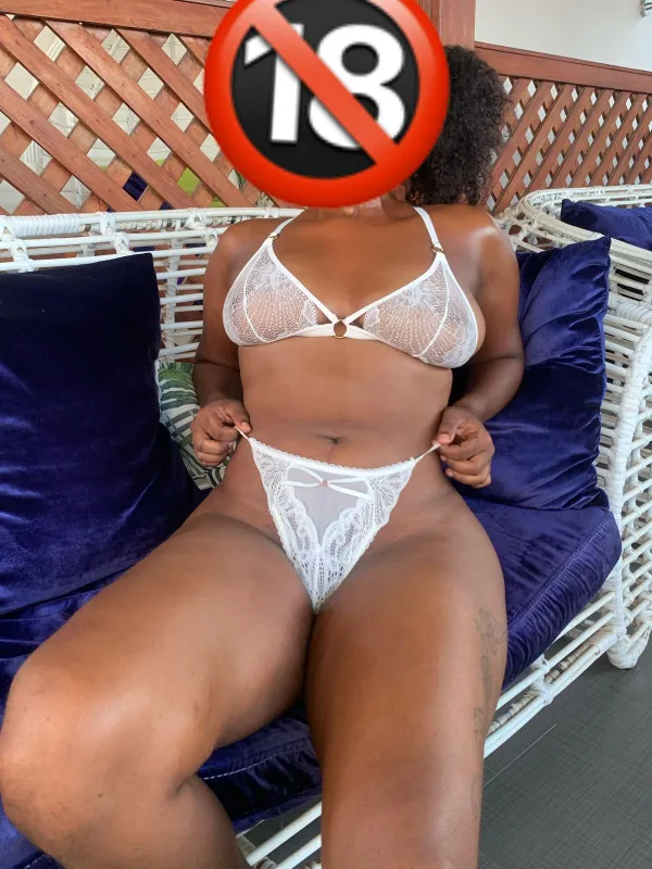 Angola Vip Escorts Avatar Bg