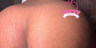 Tenho um belo corpo sou bem apertadinha bumbum é redondinho e tem aquela marquinha