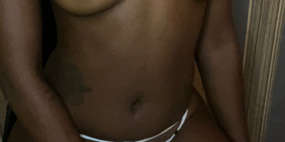 Sou uma jovem bem sexy. Faço massagens eróticas e relaxantes também tantricas convivio