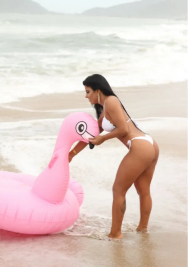 Gabriela Prado Avatar Bg