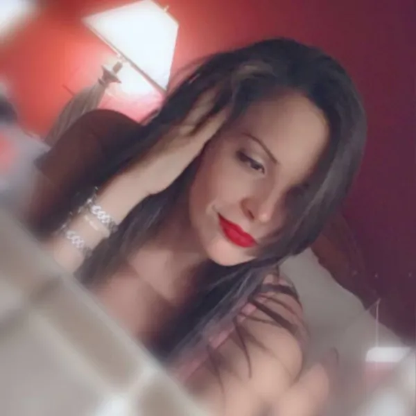 Guillermina Avatar Bg