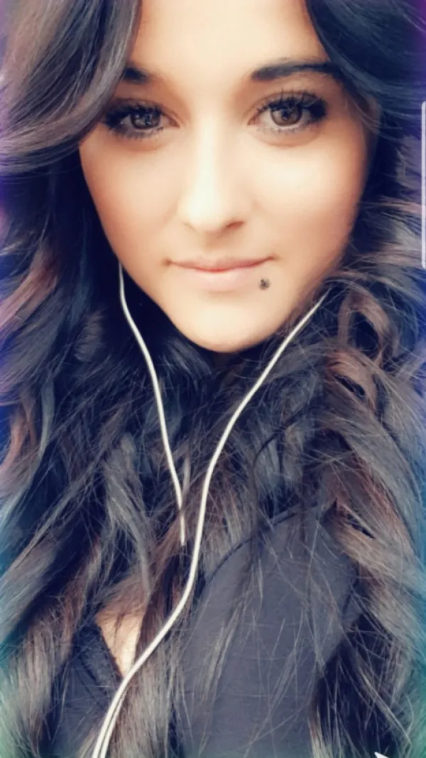 Sara Avatar Bg