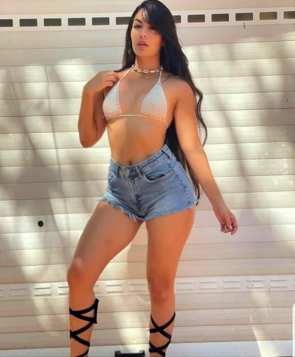 Pamela Avatar Bg