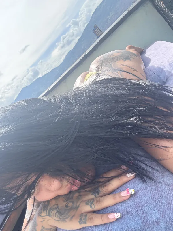 Eliana Lopez Avatar Bg