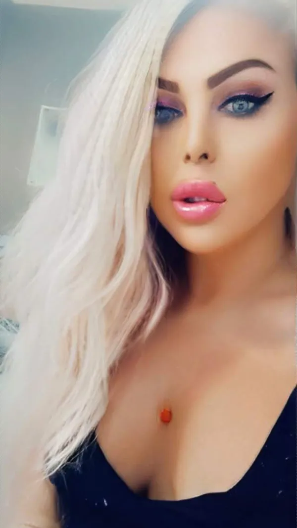 Alina Avatar Bg