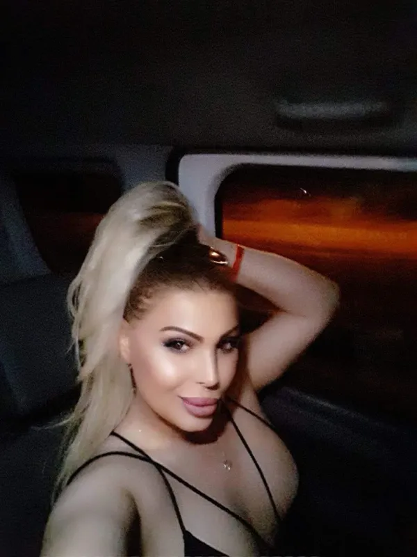 Alina Avatar Bg