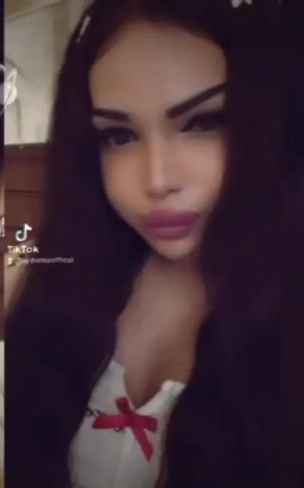 Ayla Eskort Avatar Bg