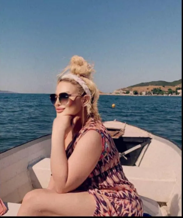 Alina Avatar Bg