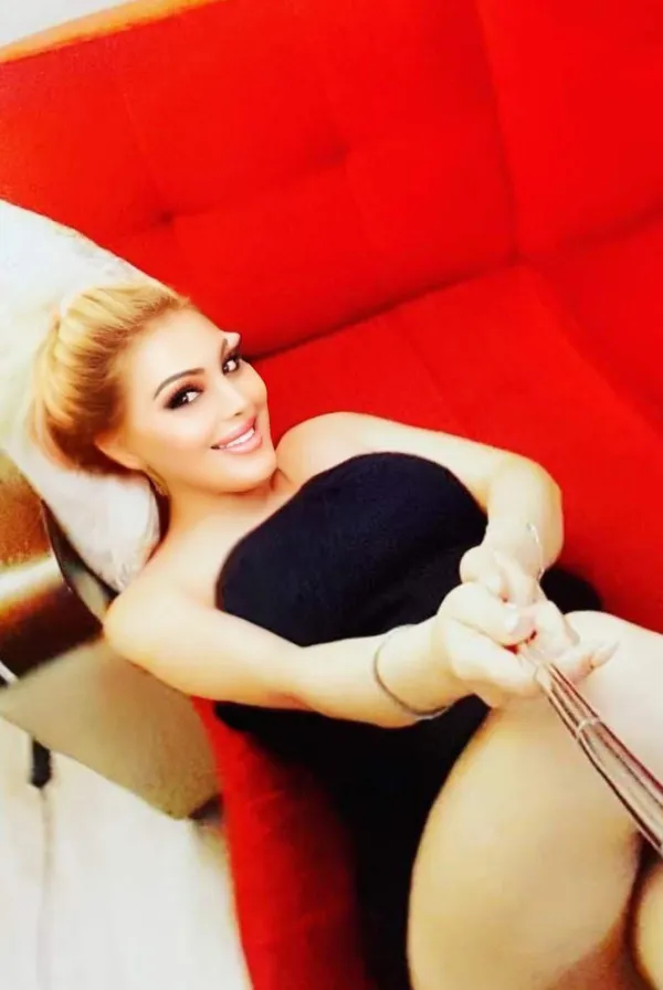Alina Avatar Bg