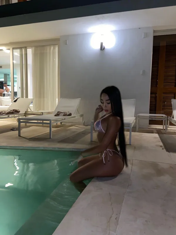 Kylie Avatar Bg