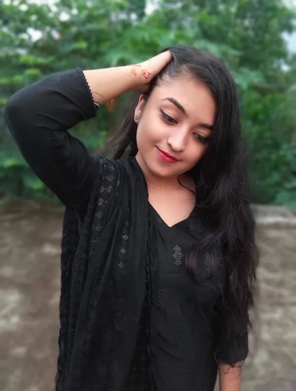 Munni Akter Avatar Bg