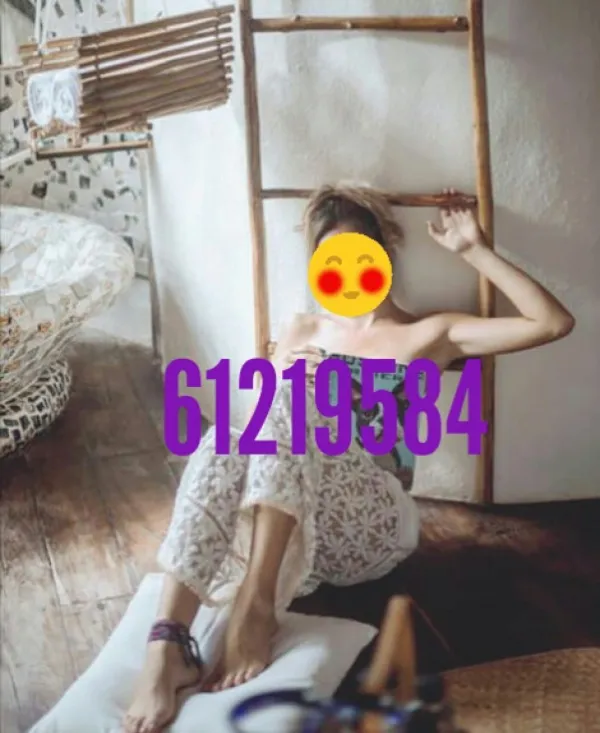 ANDREA Avatar Bg