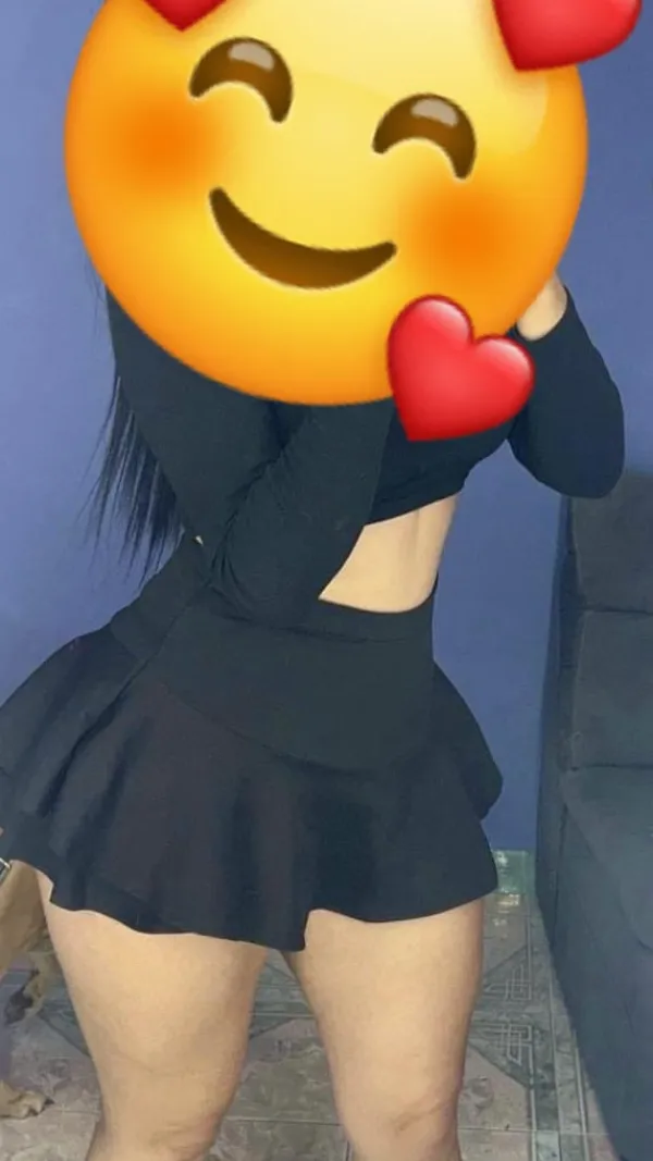 Miranda Flores Avatar Bg