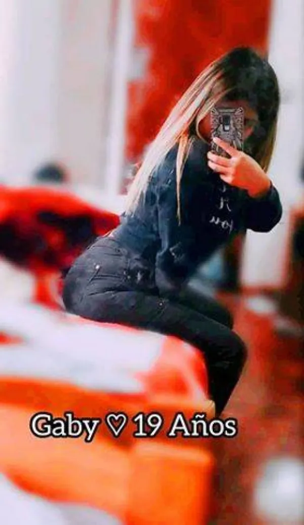 Aracely Avatar Bg