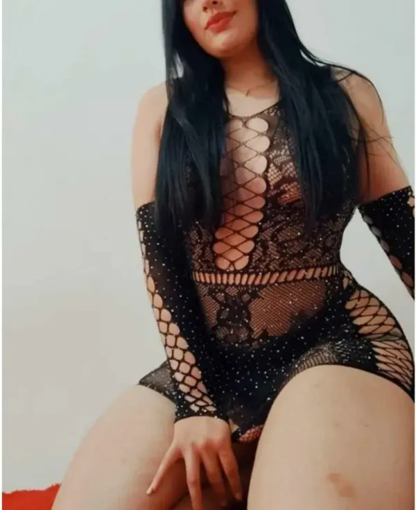 Paola Avatar Bg
