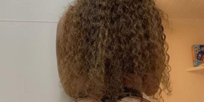 Linda morena con el culo grande dispuesta a complacerte en todo