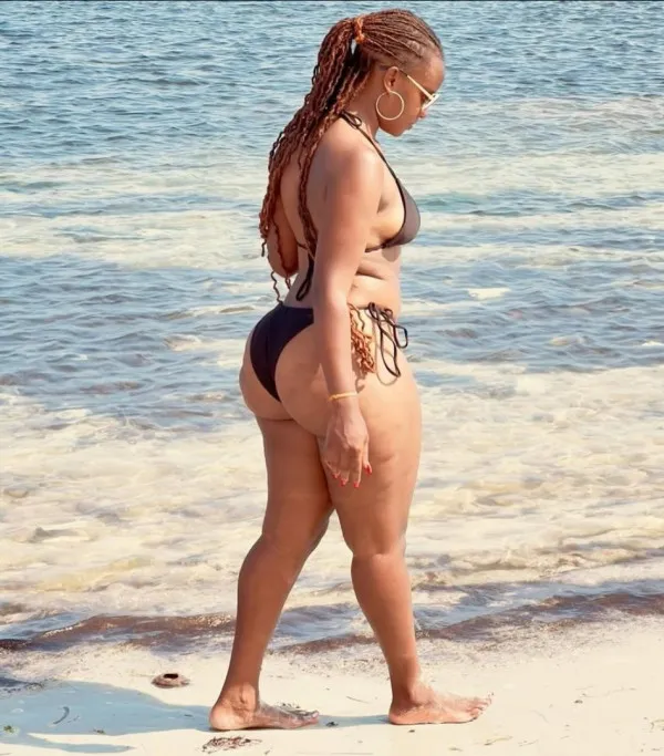 Daniella Plaisir Avatar Bg