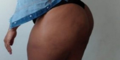 Jéssica belle sexy instruite douce d'origine africaine