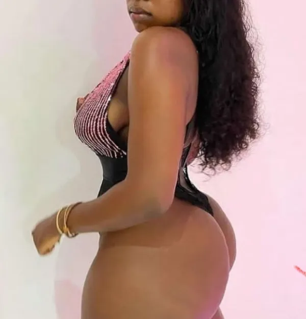 Hanielle Avatar Bg