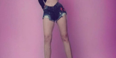 Nuevamente disponible citas discretas con hermosa pelirroja natural acompañante VIP