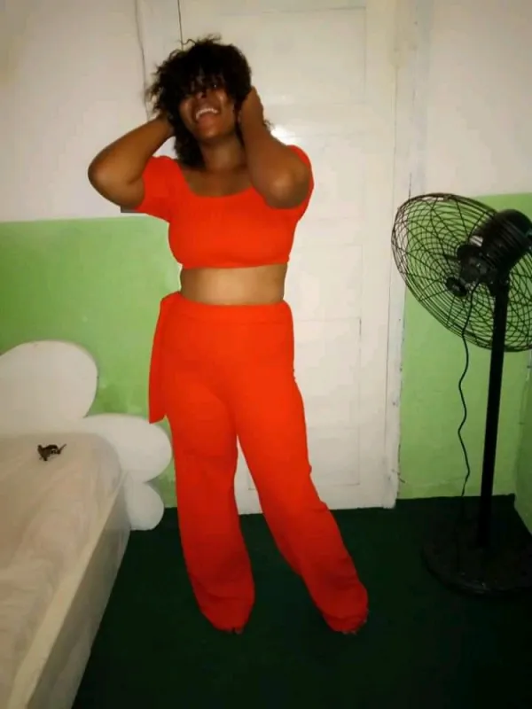 Sandra Avatar Bg