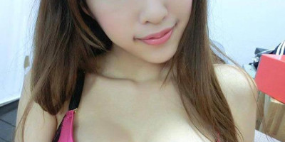 Photo of Am A Pretty And Hot Girl-medium-15