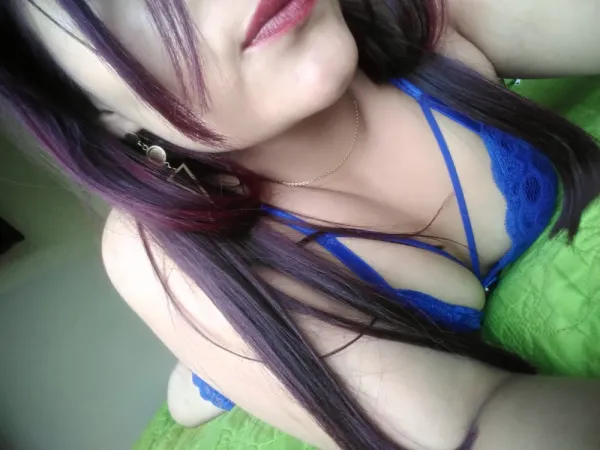 Liliana Avatar Bg
