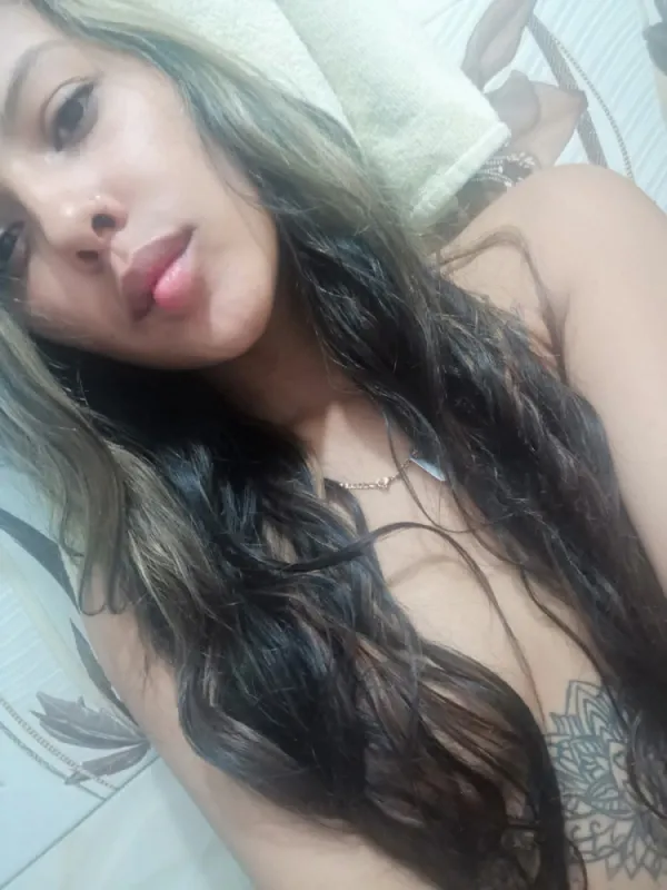 Camila Avatar Bg
