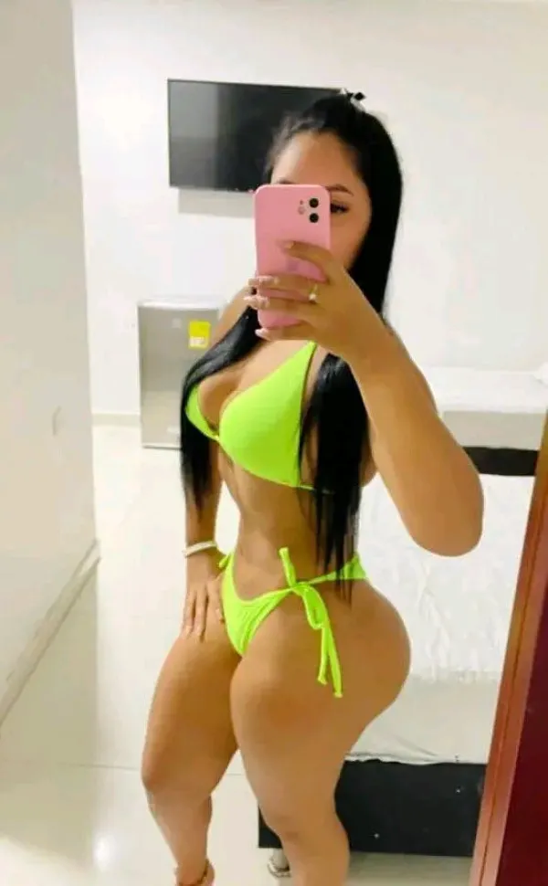 Lorena Avatar Bg
