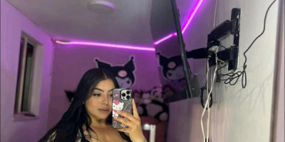 Juguetona Ardiente extrovertida y dispuesta a cumplir cada fantasia sexual que pase por tu mente