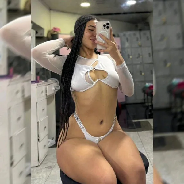 Daniela Ordoñez Avatar Bg