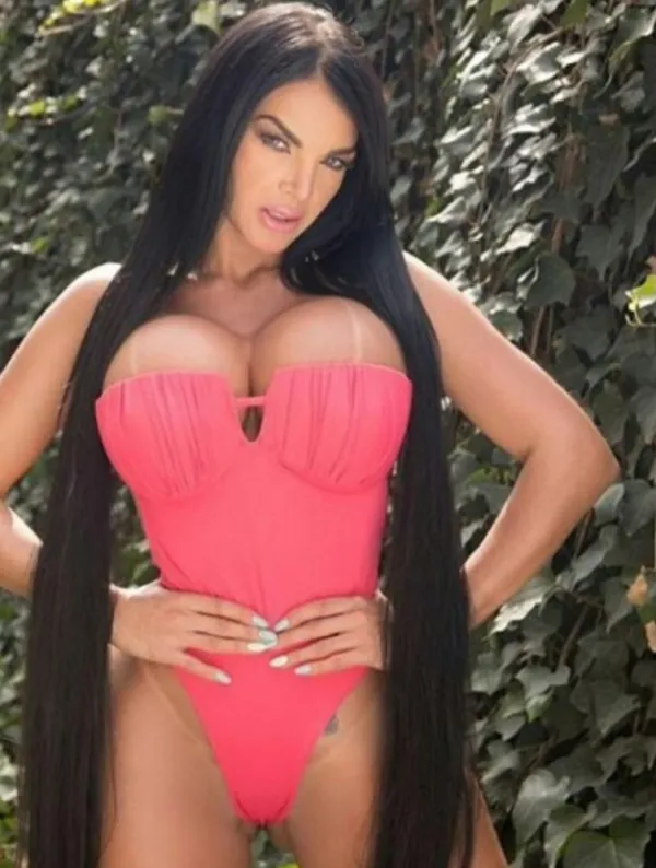 Mariana Sandoval Avatar Bg